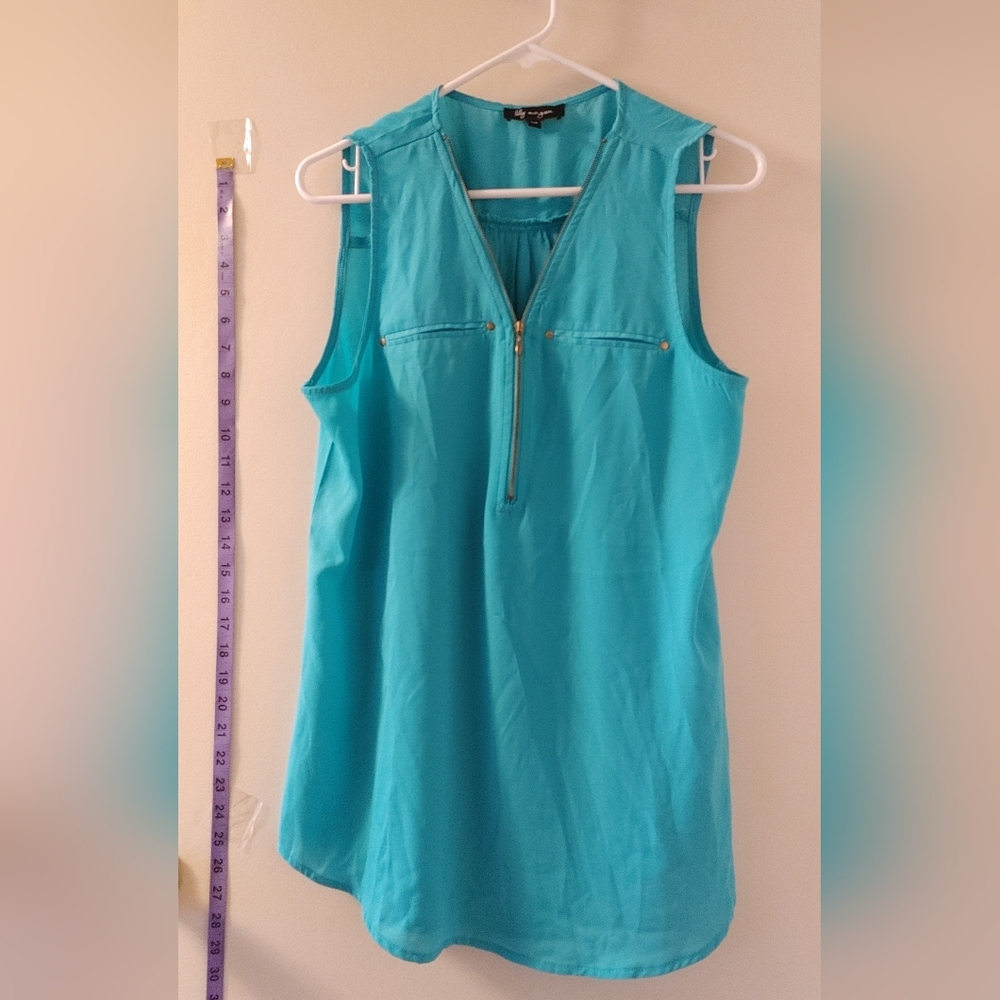 Lily Morgan sleeveless zipper dark mint green top